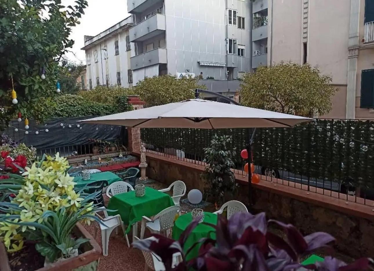 Home Josephine, A Due Passi Dalla Reggia Caserta Luaran gambar