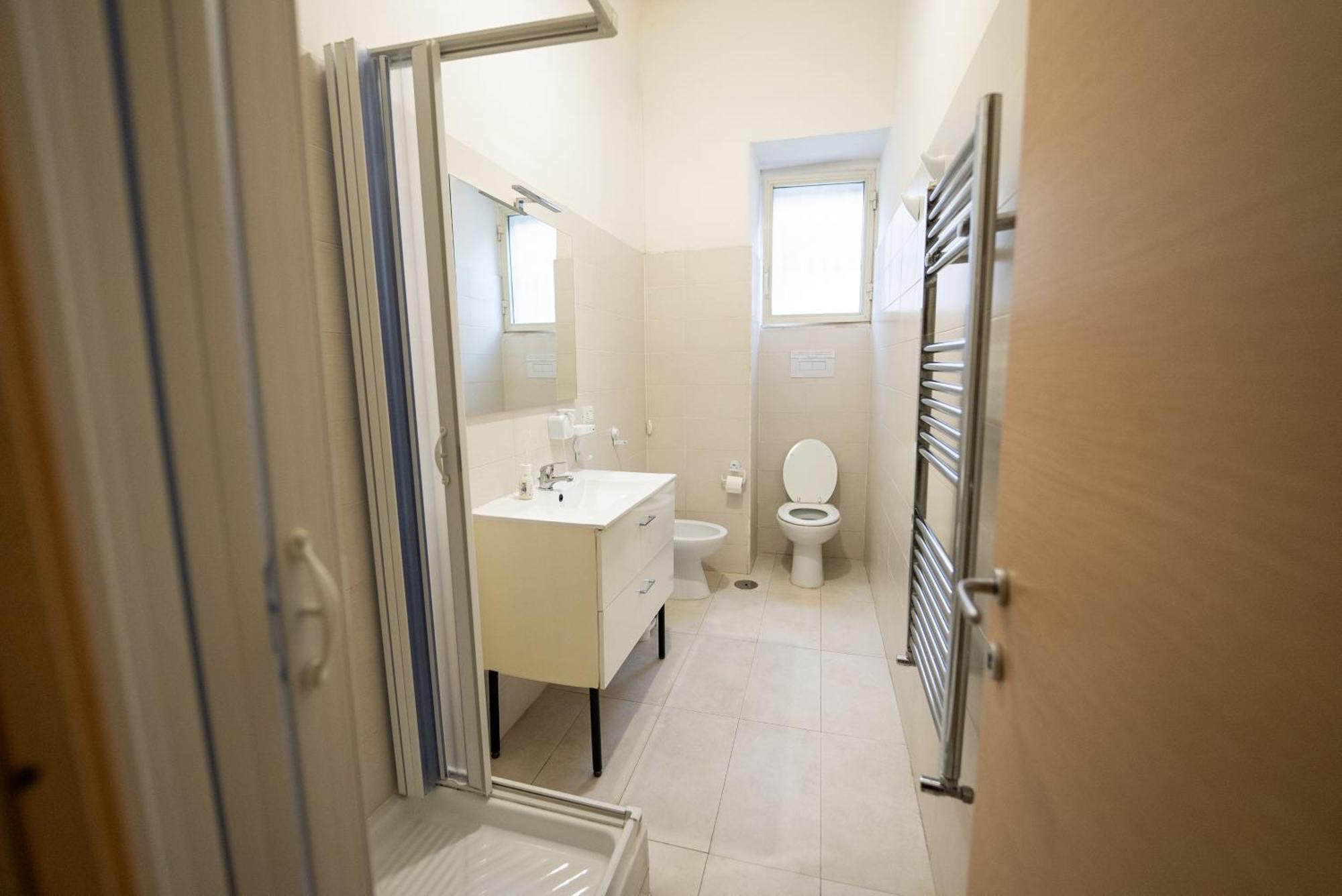 Home Josephine, A Due Passi Dalla Reggia Caserta Luaran gambar