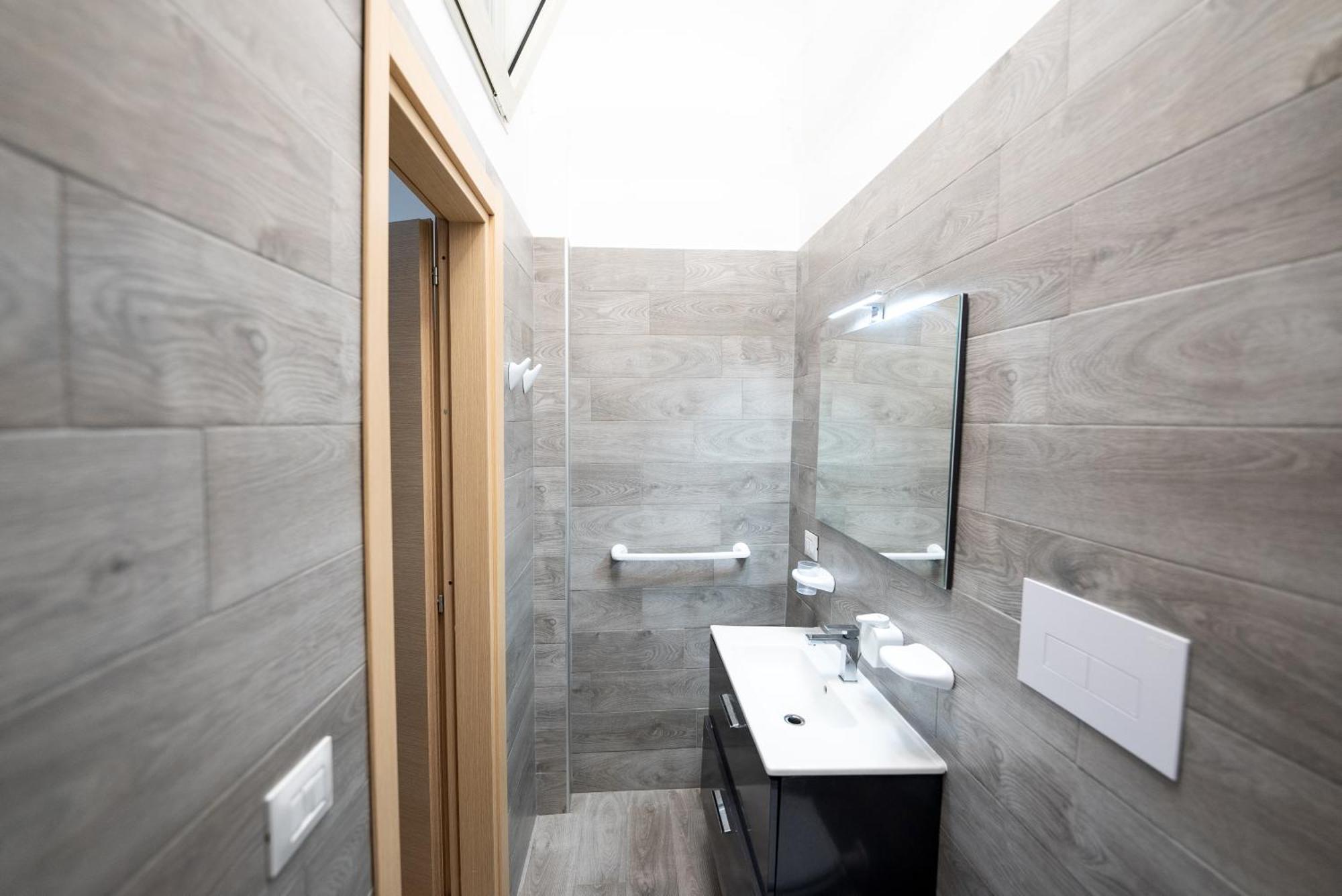 Home Josephine, A Due Passi Dalla Reggia Caserta Luaran gambar
